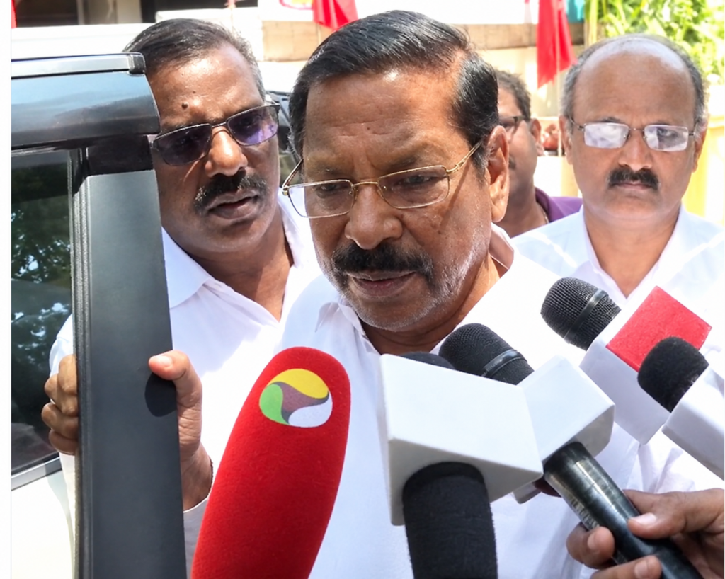 காங்கிரஸ் இருக்கிற இடத்தில் நாங்கள் இருக்க மாட்டோம்; துரோகிகளுடன் சேர்ந்து வேலை செய்ய முடியாது – ஆர்.எஸ்.பாரதி
