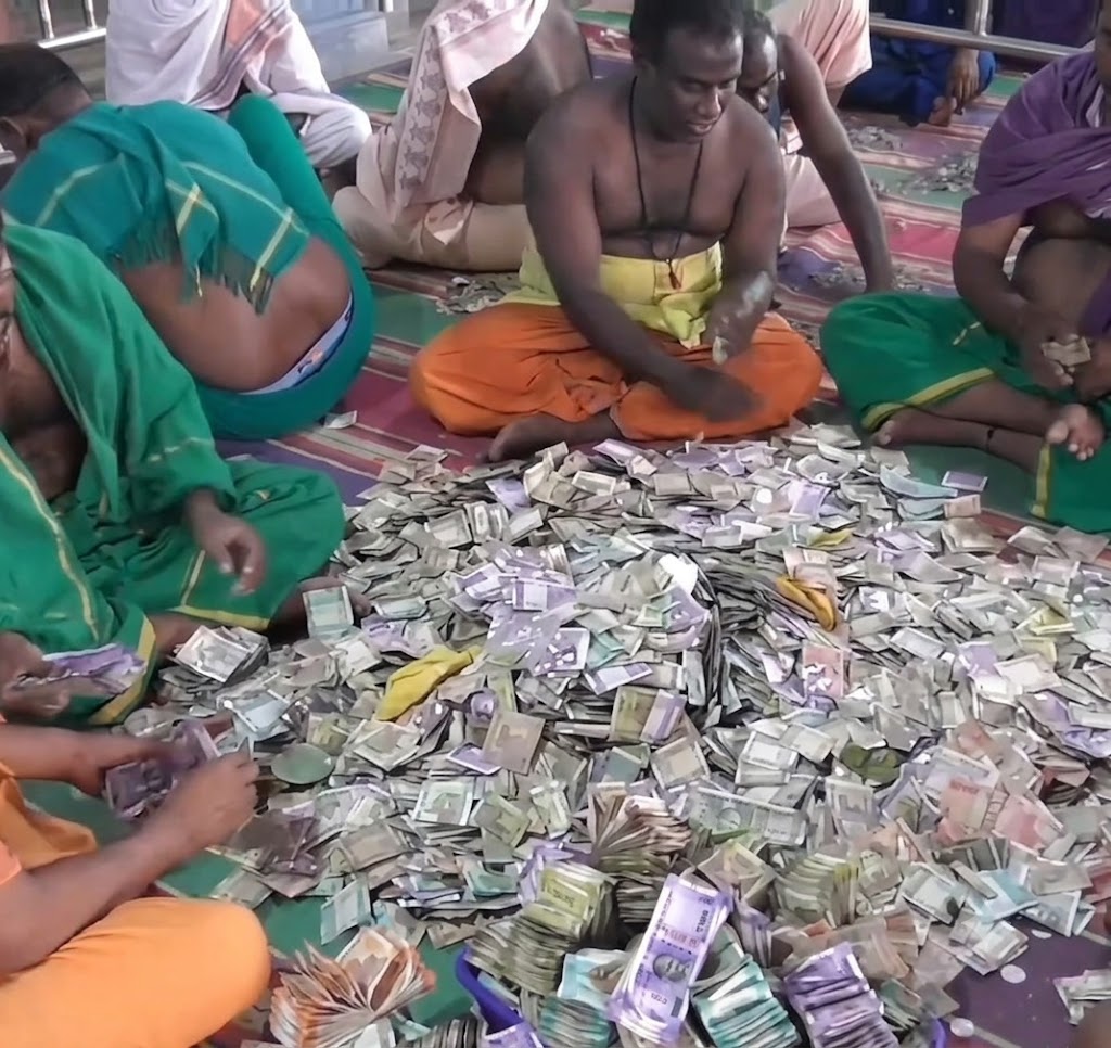 திருத்தணி முருகன் கோவில் உண்டியல் காணிக்கை 24 நாளில் ரூ.1.37 கோடி.. எண்ண எண்ண குறையாத பணம்!