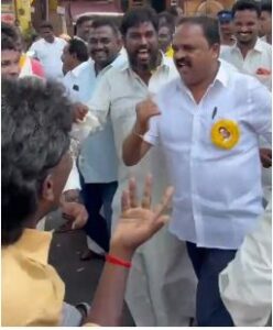 தேவர் ஜெயந்தி ஊர்வலத்தில் உற்சாகமாக நடனமாடிய முன்னாள் திமுக எம்எல்ஏ கே.பி.சங்கர்! சமூக வலைத்தளங்களில் வைரலாகும் வீடியோ!
