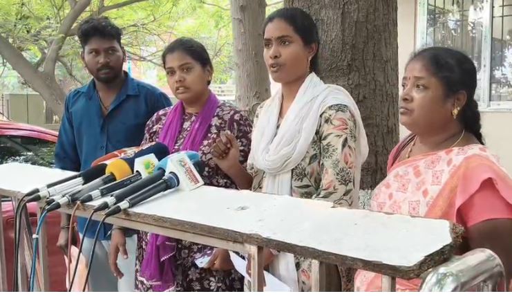 மயிலாப்பூர் பறக்கும் ரயில் நிலையத்தில் பெண் மர்ம மரணம்: ரயில்வே போலீசார் அலட்சியமே காரணம் என மகள் கண்ணீர் புகார்!