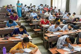 அரசு மற்றும் பொதுத்துறை நிறுவனங்களில் அவுட்சோர்சிங் ஆள்சேர்ப்பு: புதிய நடைமுறையை அமல்படுத்தியது தமிழக அரசு!